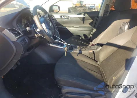 2018 Nissan Sentra S z USA, uszkodzony, nr VIN 3N1AB7APXJY329298